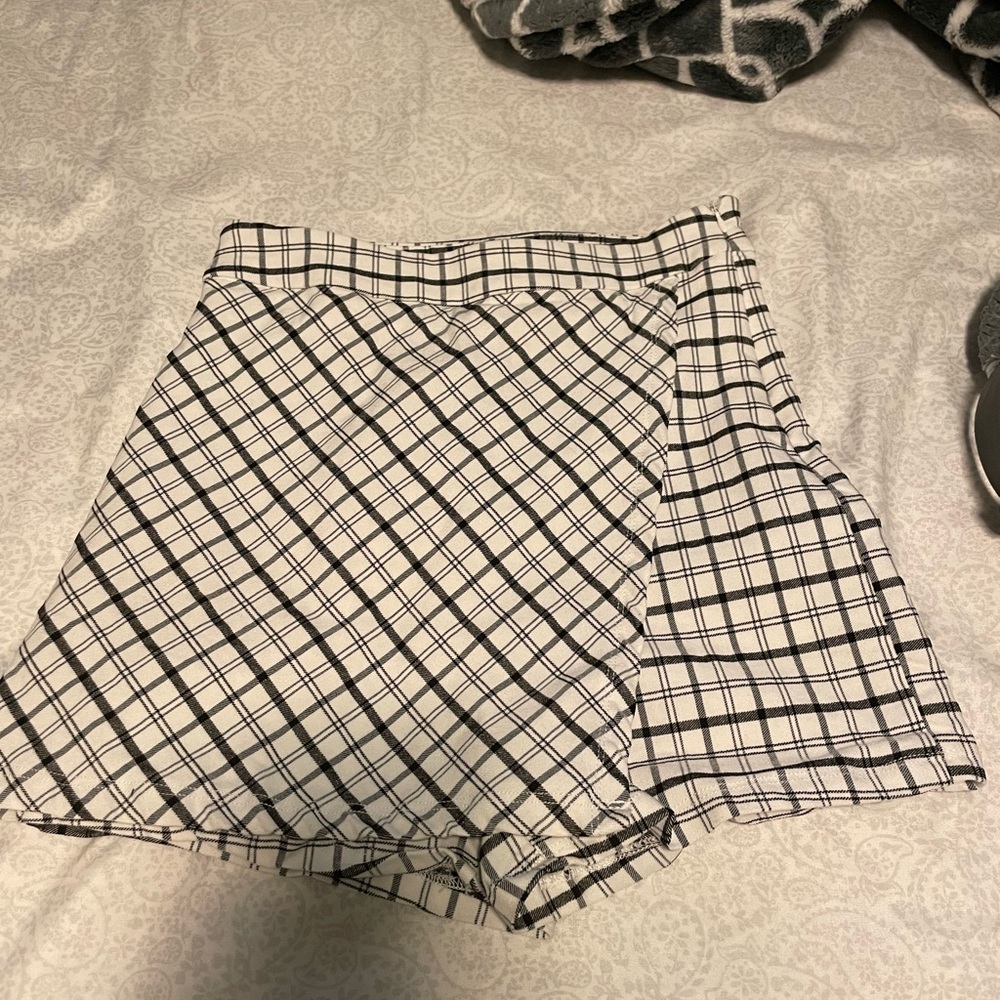 Sky & Sparrow skort